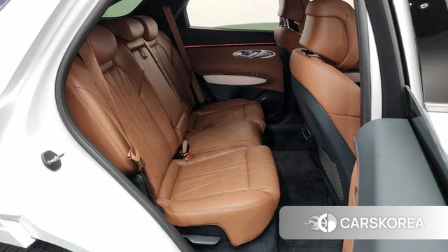 Genesis GV70 2025 Белый из Кореи, фото 2