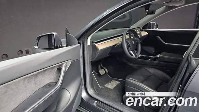 Tesla Model Y 2021 Серый из Кореи, фото 2