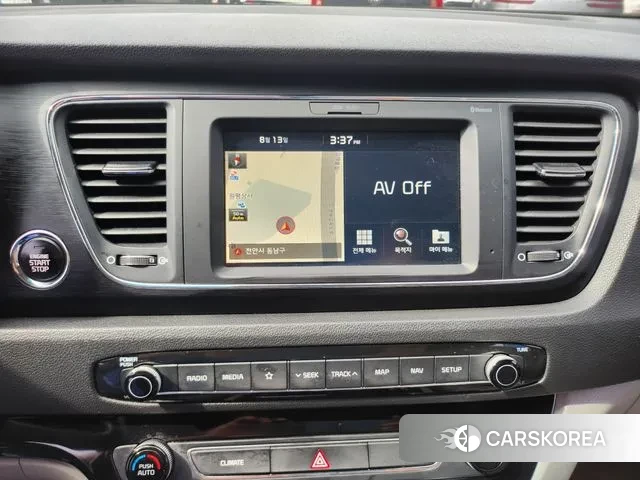 Kia The New Carnival 2019 Белый из Кореи, фото 2