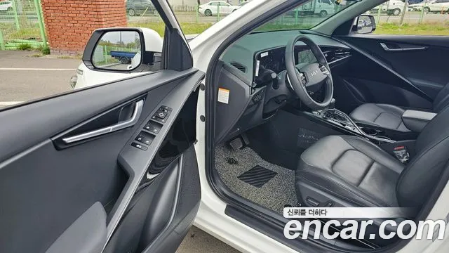 Kia Di Ol Nu Niro 2022 Белый из Кореи, фото 2