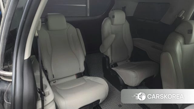Kia Carnival 4th generation 2022 Черный из Кореи, фото 2