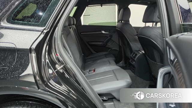 Audi Q5 (FY) 2023 Черный из Кореи, фото 2