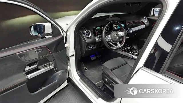 Mercedes-Benz GLB-Class X247 2022 Белый из Кореи, фото 2