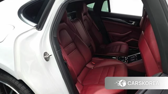Porsche Panamera (971) 2018 Белый из Кореи, фото 2