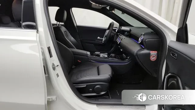 Mercedes-Benz A-Class W177 2020 Белый из Кореи, фото 2