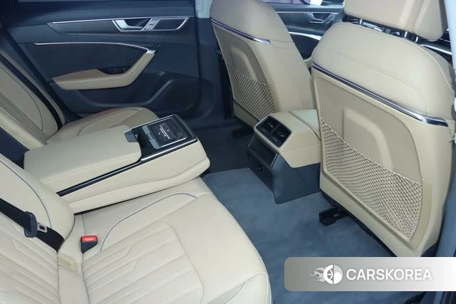 Audi A6L 2021 Черный из Китая, фото 2