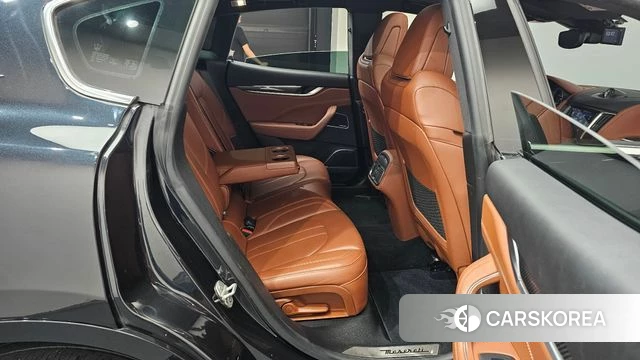 Maserati Levante 2018 Черный из Кореи, фото 2