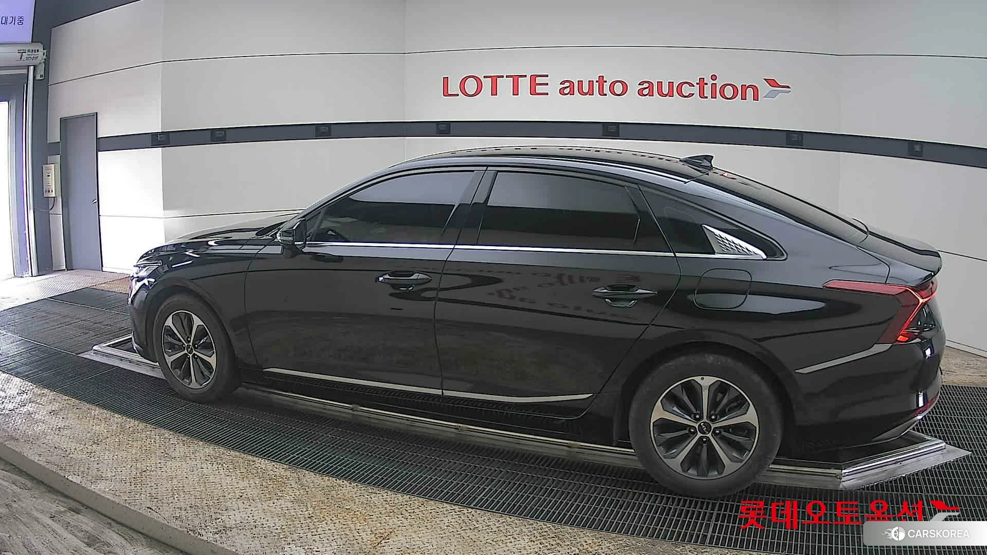 Kia K8 Hybrid 2022 Aurora Black Pearl из Кореи, фото 2