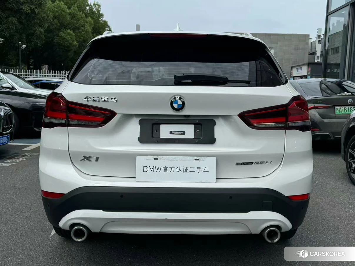 BMW X1 2021 Белый из Китая, фото 2