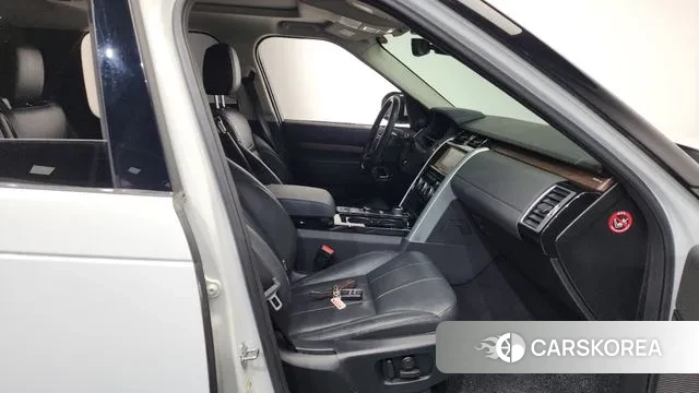Land Rover Discovery 5 2018 Белый из Кореи, фото 2