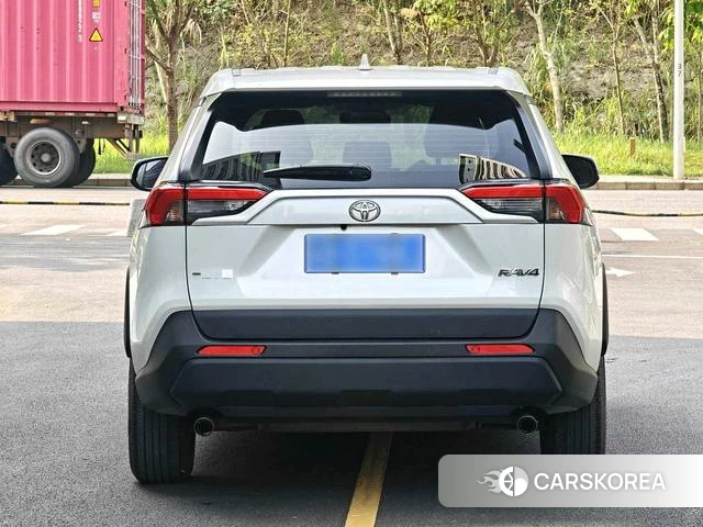 Toyota RAV4 Rongfang 2021 Белый из Китая, фото 2