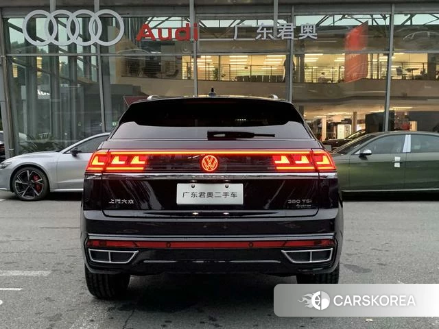 Volkswagen Tourang 2026 Черный из Китая, фото 2