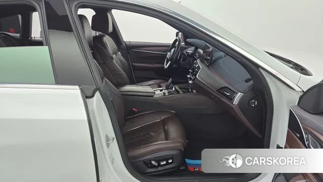 BMW 6 Series GT (G32) 2021 Белый из Кореи, фото 2