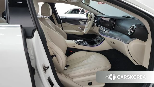 Mercedes-Benz CLS-Class C257 2019 Белый из Кореи, фото 2