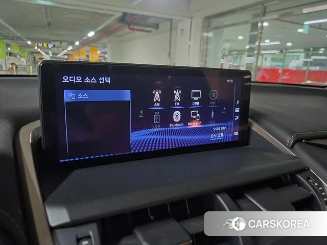 Lexus NX300h 2021 Белый из Кореи, фото 2