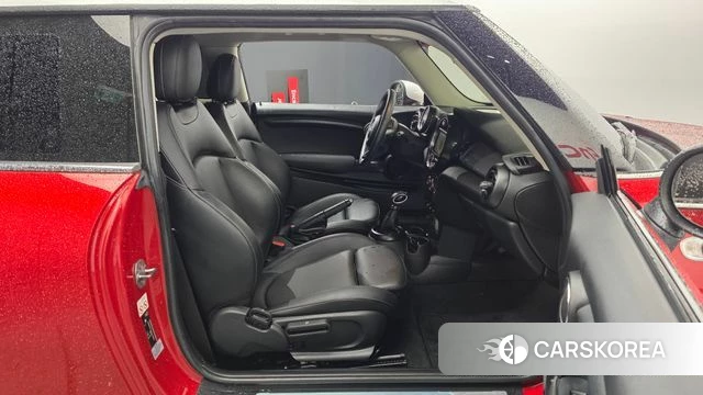 Mini Cooper 2018 Красный из Кореи, фото 2