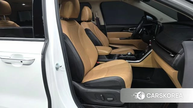 Kia Carnival 4th generation 2022 Белый из Кореи, фото 2