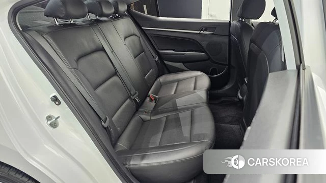 Hyundai Avante AD 2018 Белый из Кореи, фото 2