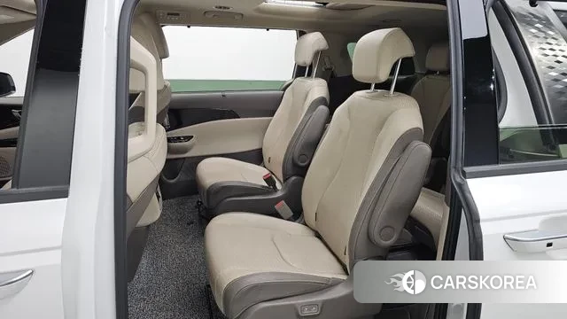 Kia Carnival 4th generation 2021 Белый из Кореи, фото 2