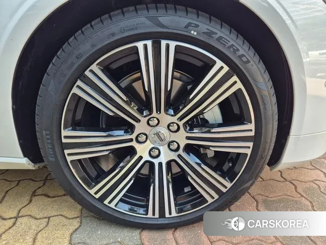 Volvo S90 2023 Белый из Кореи, фото 2