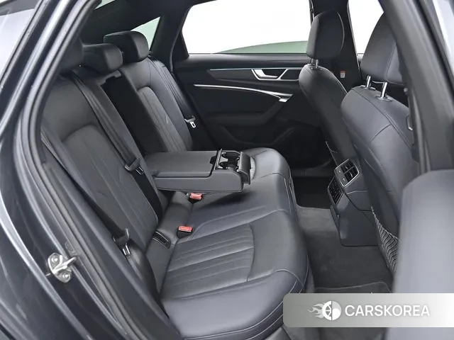 Audi A6 (C8) 2023 Серый из Кореи, фото 2