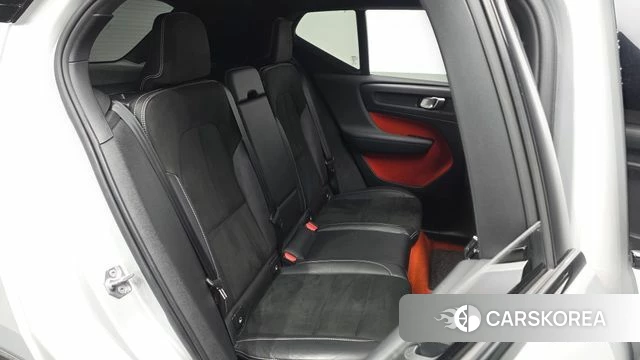 Volvo XC40 2018 Серебряный из Кореи, фото 2