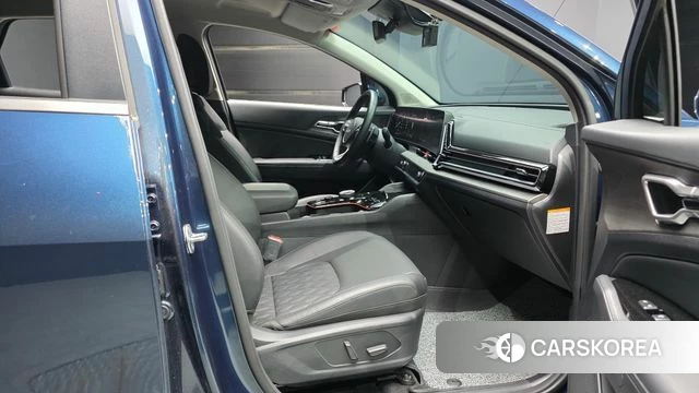 Kia Sportage 5th Generation Hybrid 2024 Синий из Кореи, фото 2