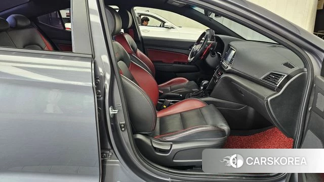 Hyundai Avante AD 2018 Серый из Кореи, фото 2