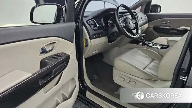 Kia The New Carnival 2020 Черный из Кореи, фото 2