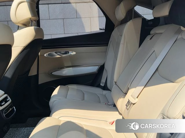 Genesis GV70 2024 Белый из Кореи, фото 2