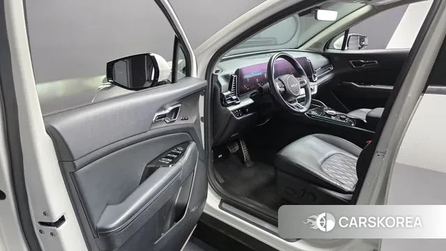 Kia Sportage 5th Generation Hybrid 2021 Белый из Кореи, фото 2