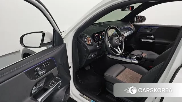 Mercedes-Benz EQB X243 2022 Белый из Кореи, фото 2