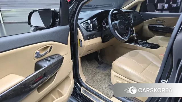 Kia The New Carnival 2019 Черный из Кореи, фото 2