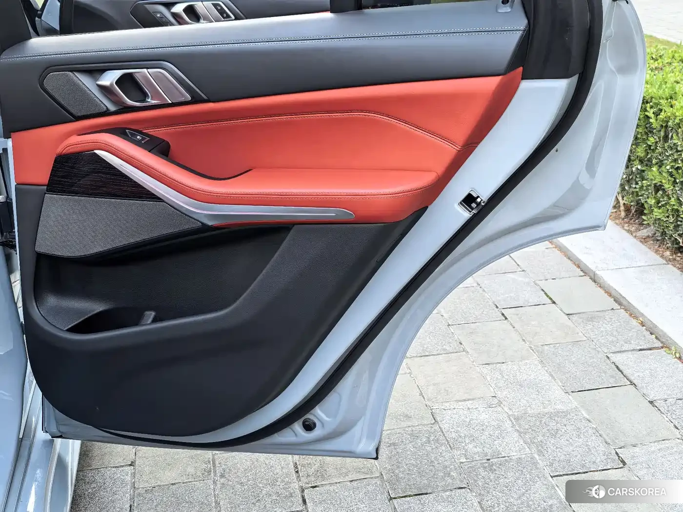BMW X5 M 2023 Silver/gray из Китая, фото 2
