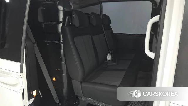 Hyundai Staria 2025 Белый из Кореи, фото 2