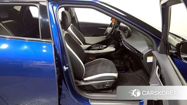 Kia EV6 2022 Синий из Кореи, фото 2