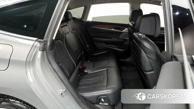 BMW 6 Series GT (G32) 2021 Серый из Кореи, фото 2
