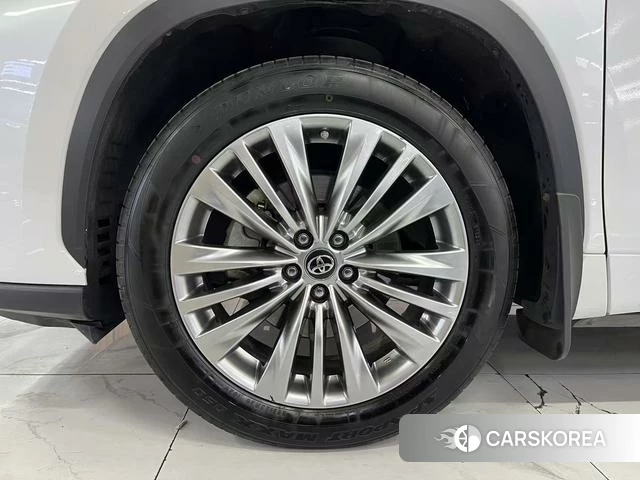 Toyota Highlander 2023 Белый из Китая, фото 2