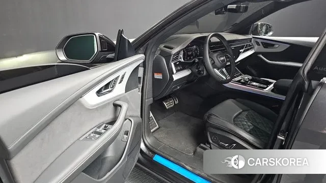 Audi Q8 (4M) 2025 Серый из Кореи, фото 2