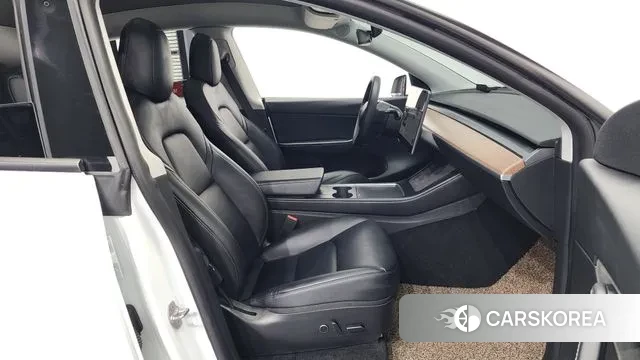 Tesla Model Y 2021 Белый из Кореи, фото 2