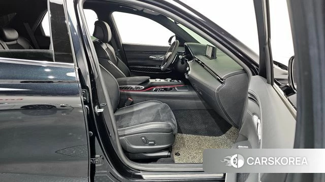 Genesis GV70 2021 Черный из Кореи, фото 2