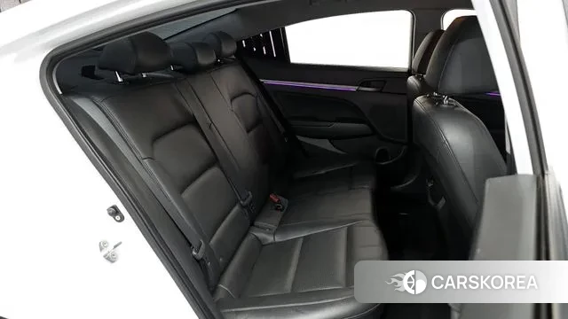 Hyundai Avante AD 2018 Белый из Кореи, фото 2