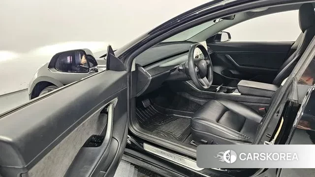 Tesla Model 3 2020 Черный из Кореи, фото 2