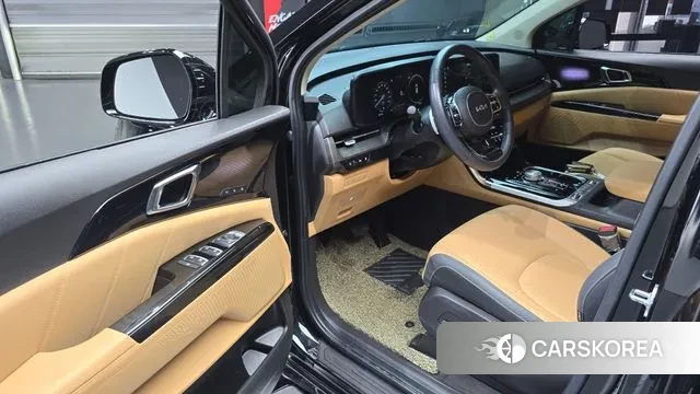 Kia Carnival 4th generation 2023 Черный из Кореи, фото 2