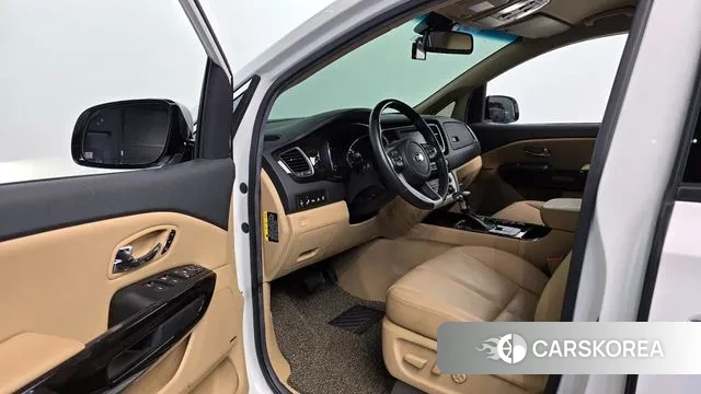 Kia The New Carnival 2018 Белый из Кореи, фото 2