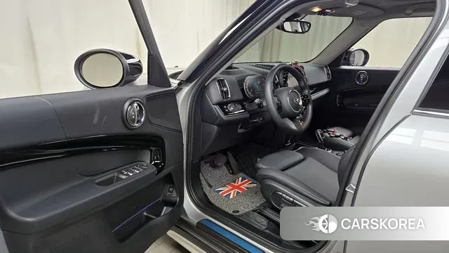 Mini Cooper Countryman 2023 Серебряный из Кореи, фото 2