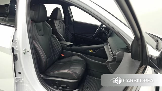 Hyundai The New Avante (CN7) 2024 Белый из Кореи, фото 2