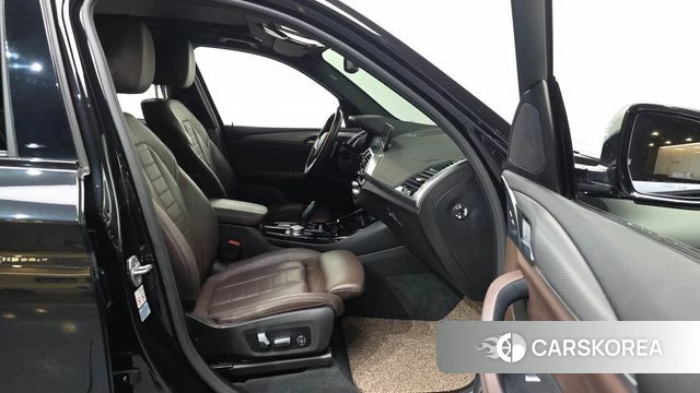 BMW X3 (G01) 2021 Черный из Кореи, фото 2