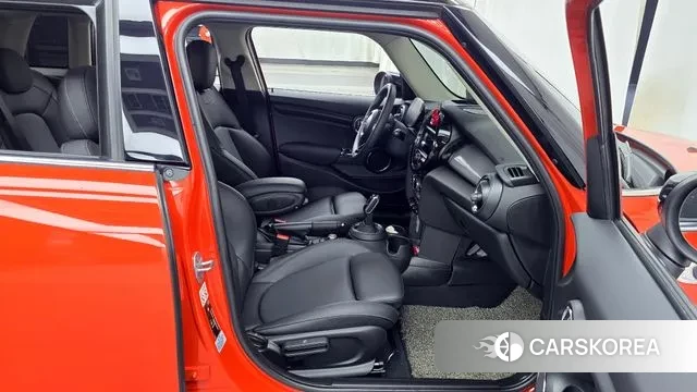 Mini Cooper 2021 Оранжевый из Кореи, фото 2