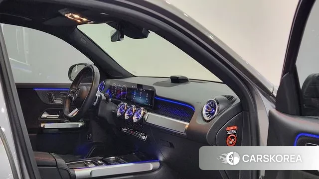 Mercedes-Benz GLB-Class X247 2024 Серебристо-серый из Кореи, фото 2